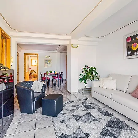 Eden Rock Appartement *