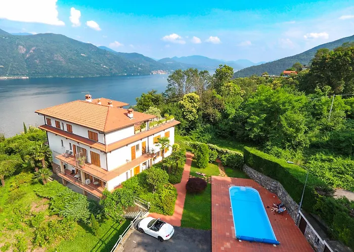 Eden Rock Apartament *